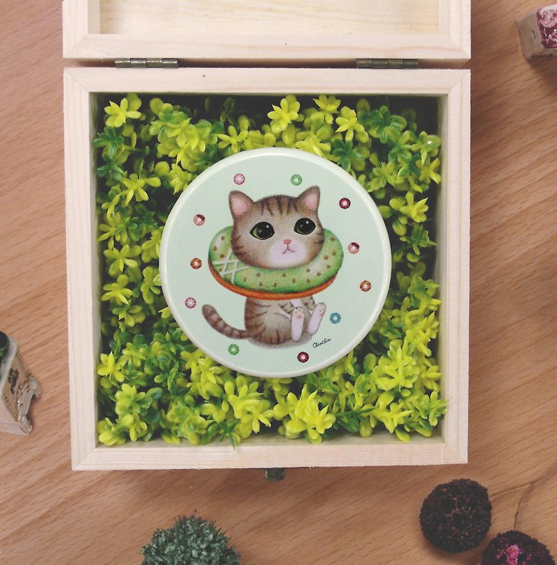 ChinChin 手绘猫咪双面小圆镜 - 抹茶甜甜圈 - 彩妆刷具/镜子/梳子 - 其他材质 绿色