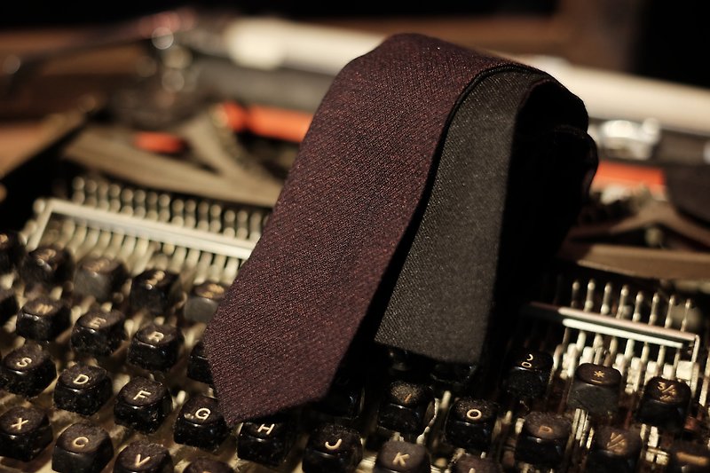 HIATUS 酒红色&黑色 双面领带 绅士小物 - 领带/领带夹 - 羊毛 红色