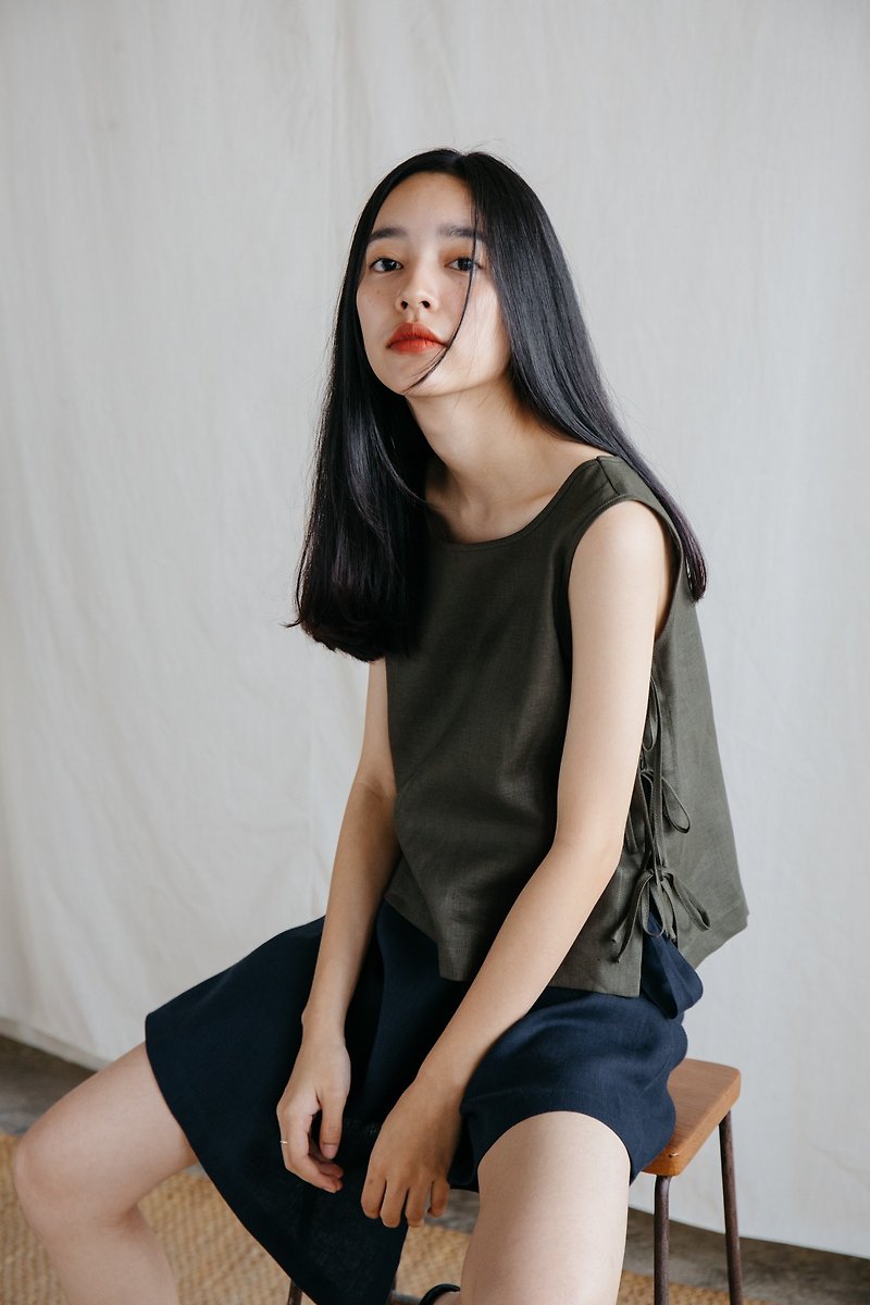 Tie Side Camisole Top in  Olive - 女装背心 - 棉．麻 绿色
