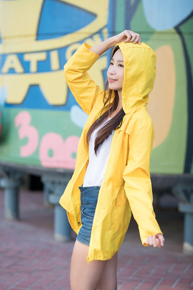 Unni时尚阳光防水风衣 雨衣  raincoat  雨风衣 防风 防拨水 遮曬 - 女装休闲/机能外套 - 防水材质 黄色