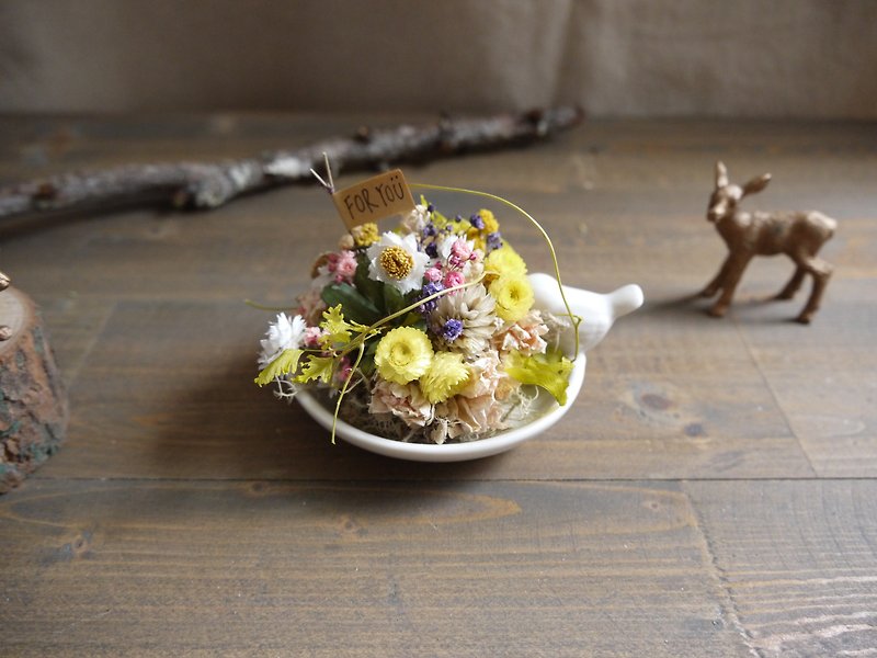 【鸟语花香】 干燥花白色陶瓷桌花 - 植栽/盆栽 - 植物．花 白色