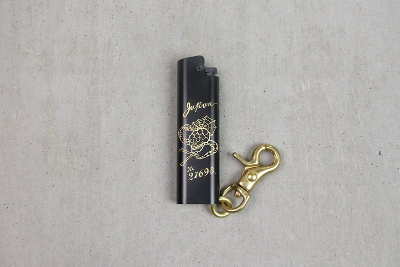 【METALIZE】Cricket/黄铜打火机套-横须贺日本骷髅蛇 - 钥匙链/钥匙包 - 铜/黄铜 黑色