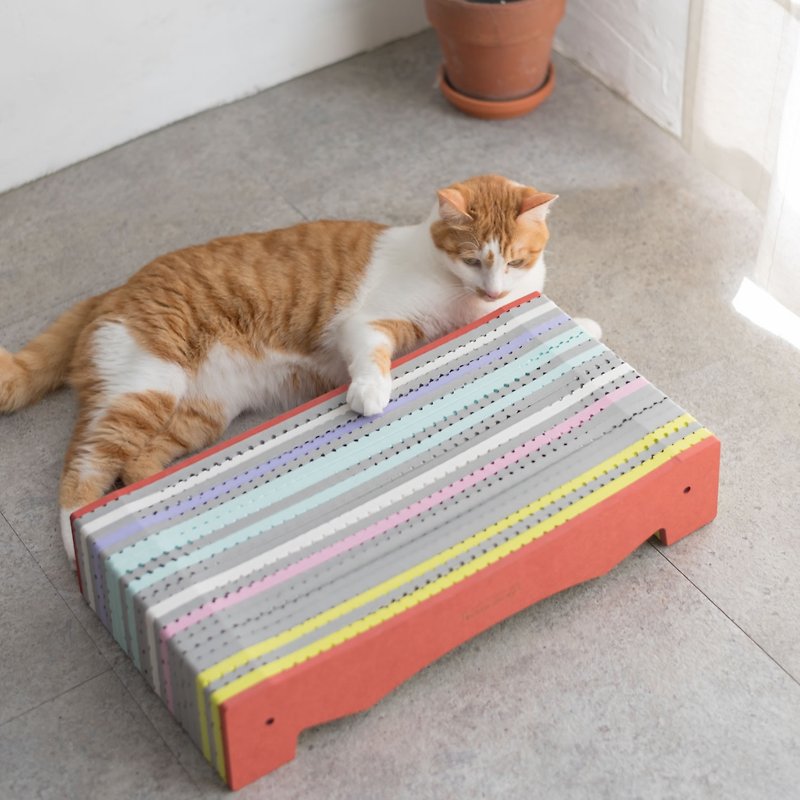 不屑猫抓板 - 可爱猫咪款(橘红色) 屑屑明显减少唷~ - 抓板/跳台 - 木头 红色