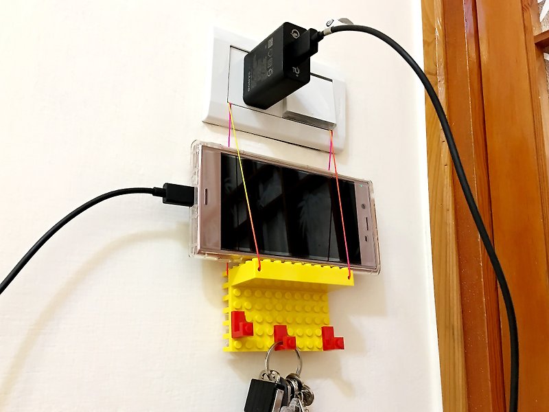 一秒翻转 挂勾变手机架 双用途手机充电 兼容LEGO - 其他 - 塑料 多色