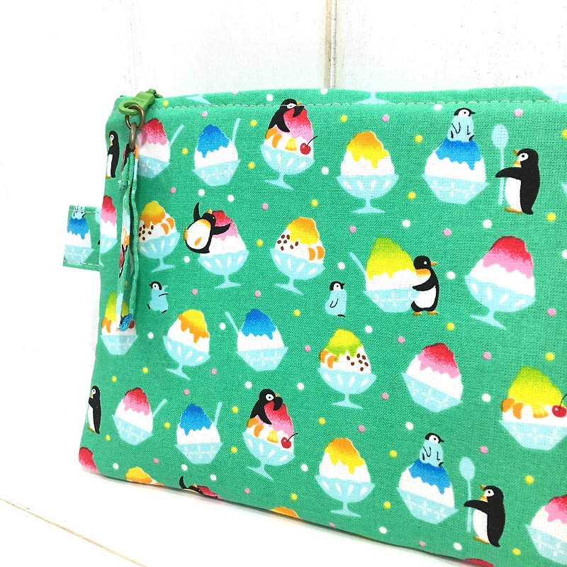 ✎ 日本布 | 扁型万用袋/收纳袋/工具袋 | 企鹅酷玩冰 - 化妆包/杂物包 - 棉．麻 