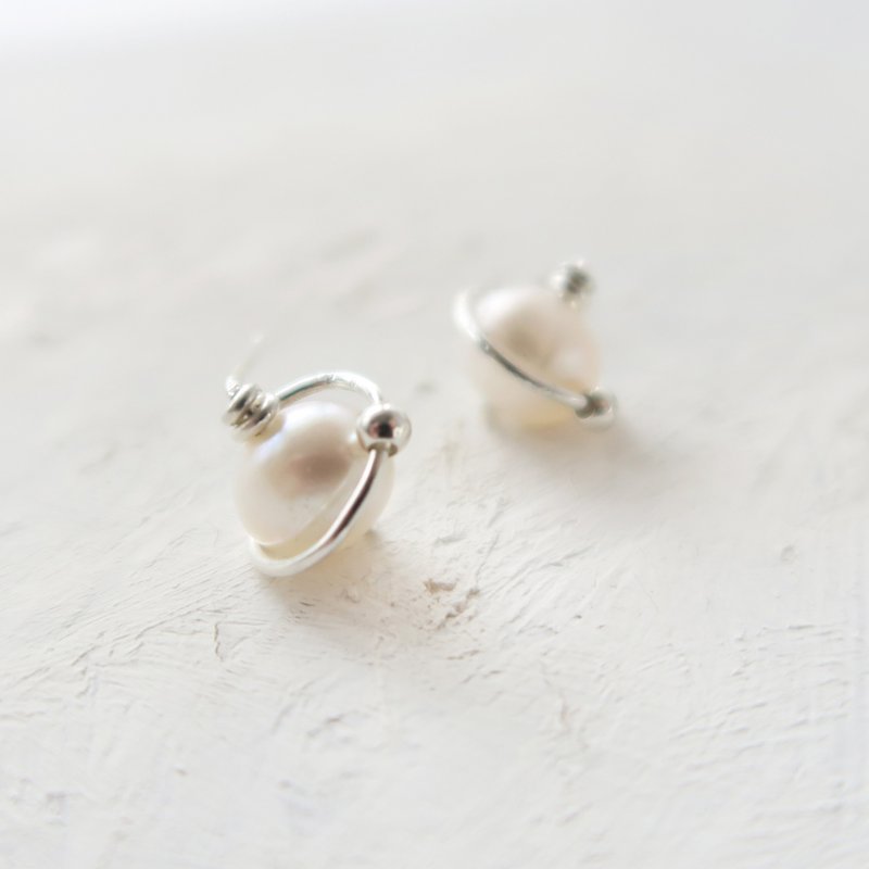 925纯银 星球系列-珍珠小星球 耳环  一对 - 耳环/耳夹 - 纯银 白色