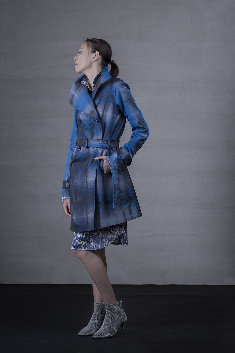 YIBO/蓝格纹风衣 - 女装西装外套/风衣 - 聚酯纤维 
