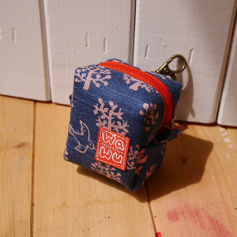 WaWu 气球小包/零钱钥匙收纳包 (北欧花鸟树)日本布* - 皮夹/钱包 - 棉．麻 蓝色
