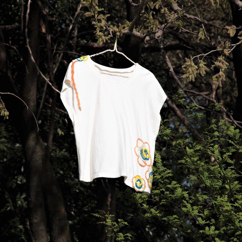 私の庭の花フレンチTシャツ - 女装 T 恤 - 棉．麻 白色