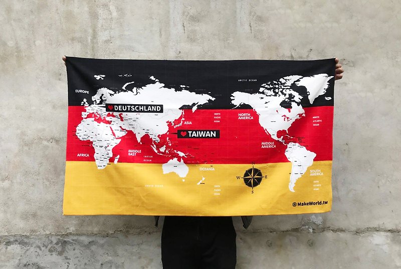 Make World地图制造运动浴巾(德国) - 毛巾浴巾 - 聚酯纤维 