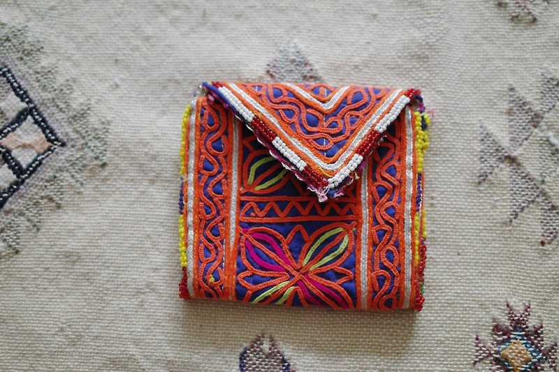 阿富汗vintage刺绣布料再制收纳小包 A款 - 皮夹/钱包 - 棉．麻 