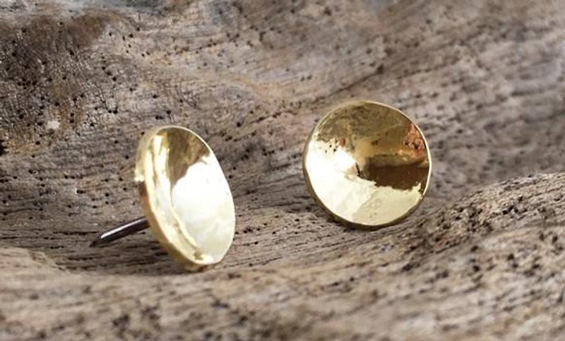 小さな黄金の満月◆真鍮鍛金ピンブローチ - 胸针 - 宝石 