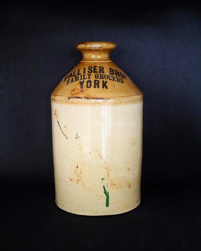 【售完】英国制奶油白家庭式大型储放陶罐 陶瓶收藏家系列 - 花瓶/陶器 - 陶 
