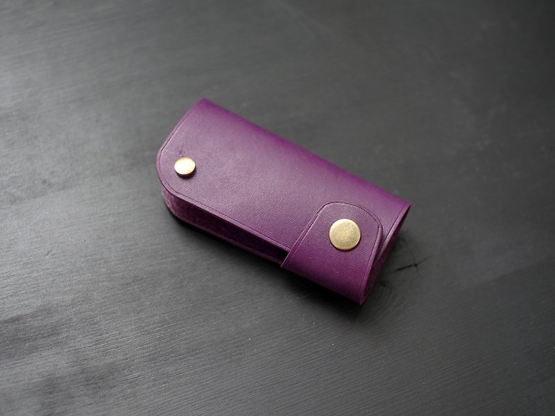 【优惠中】真皮汽车钥匙包-紫色【夫烈区雕刻皮】 - 钥匙链/钥匙包 - 真皮 紫色