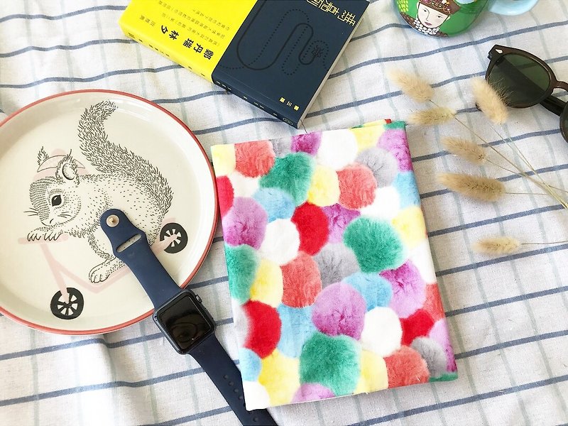 日本布料手工书套 - 彩色毛毛球 - 笔记本/手帐 - 棉．麻 