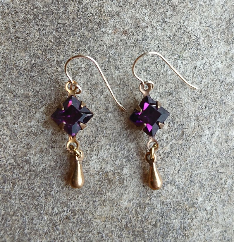 紫色玻璃垂坠耳环 - 耳环/耳夹 - 玻璃 