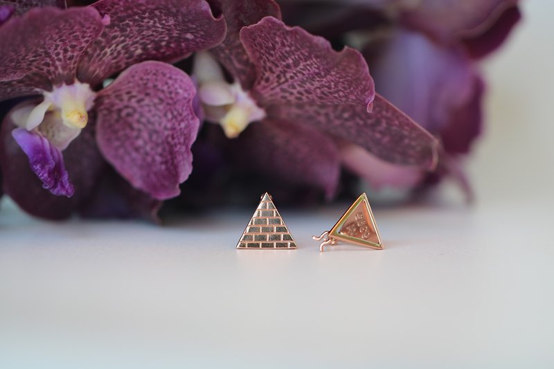 Pyramid top model earrings 4289 6395 attract wealth and get luck - 耳环/耳夹 - 纯银 银色