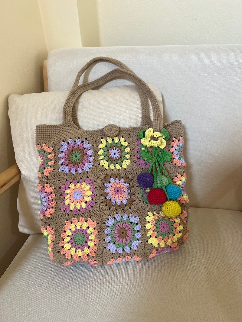 钩针编织托特包，夏季款，挂有樱花。 - 手提包/手提袋 - 其他材质 多色