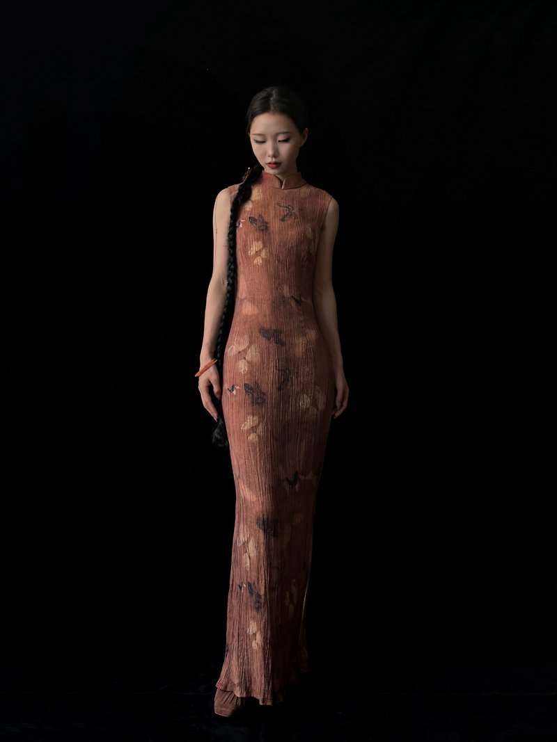 新中式复古 蝴蝶古画肌理感改良旗袍 - 洋装/连衣裙 - 其他材质 多色