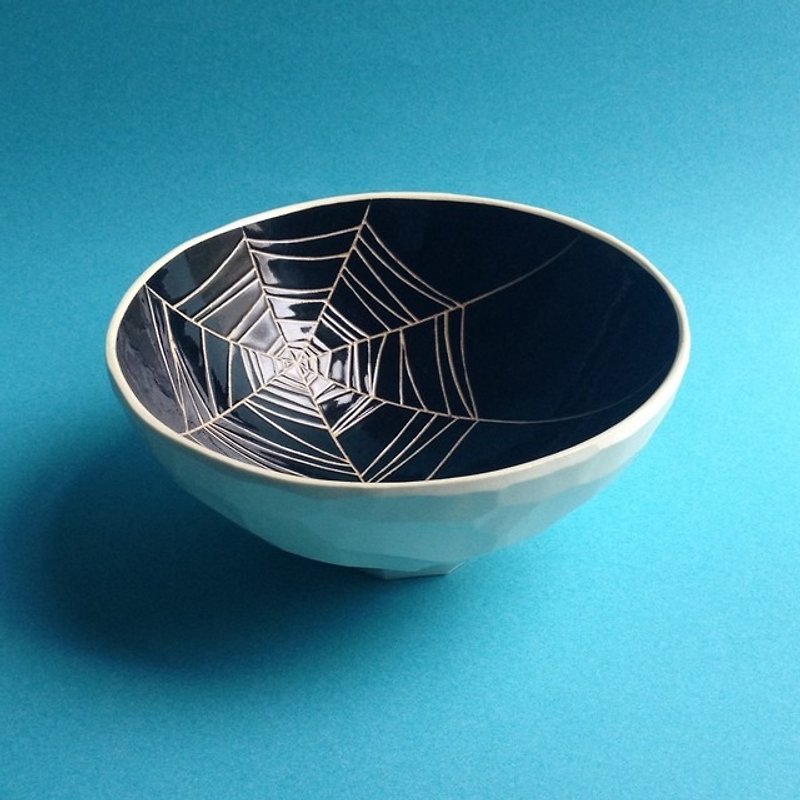 鉢/茶碗 (蜘蛛の巣）黒　bowl (spider) black - 花瓶/陶器 - 陶 黑色