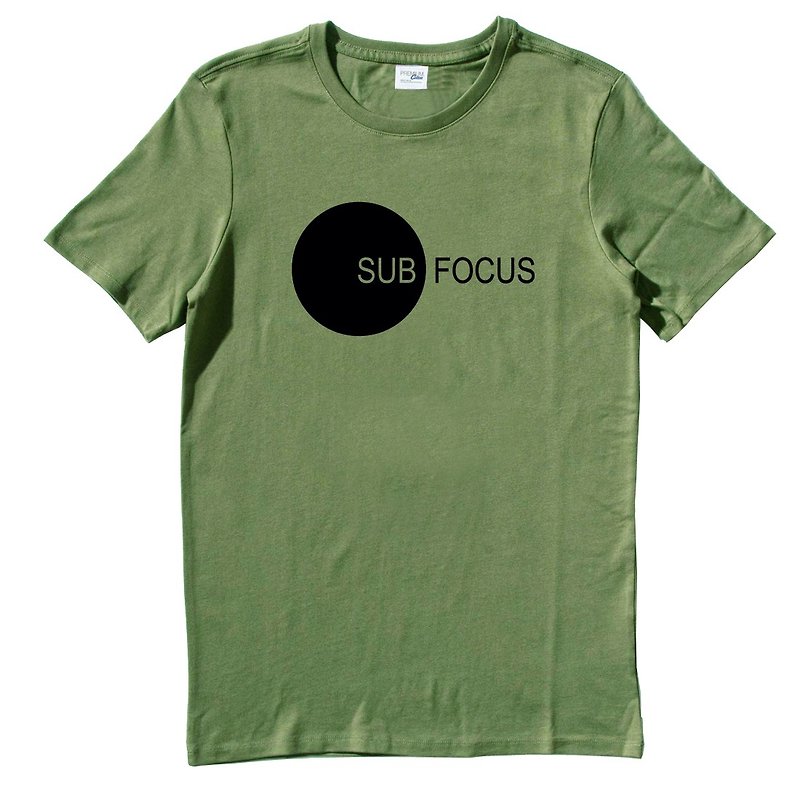 SUB FOCUS 男女短袖T恤 军绿色 几何 文青 设计 文字 礼物 - 男装上衣/T 恤 - 棉．麻 绿色