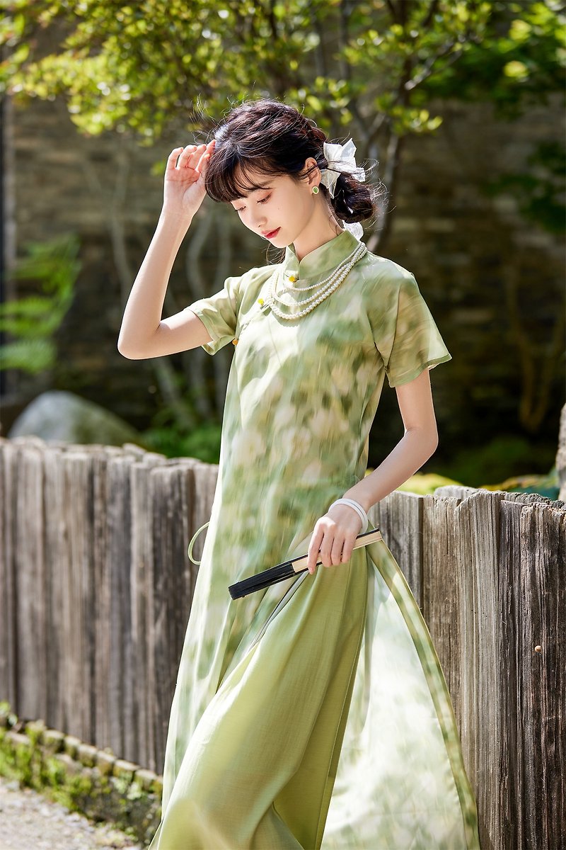 渲染綠色 兩件套文藝復古少女旗袍 新中式國風春節改良洋裝連身裙 - 旗袍 - 其他人造纤维 绿色