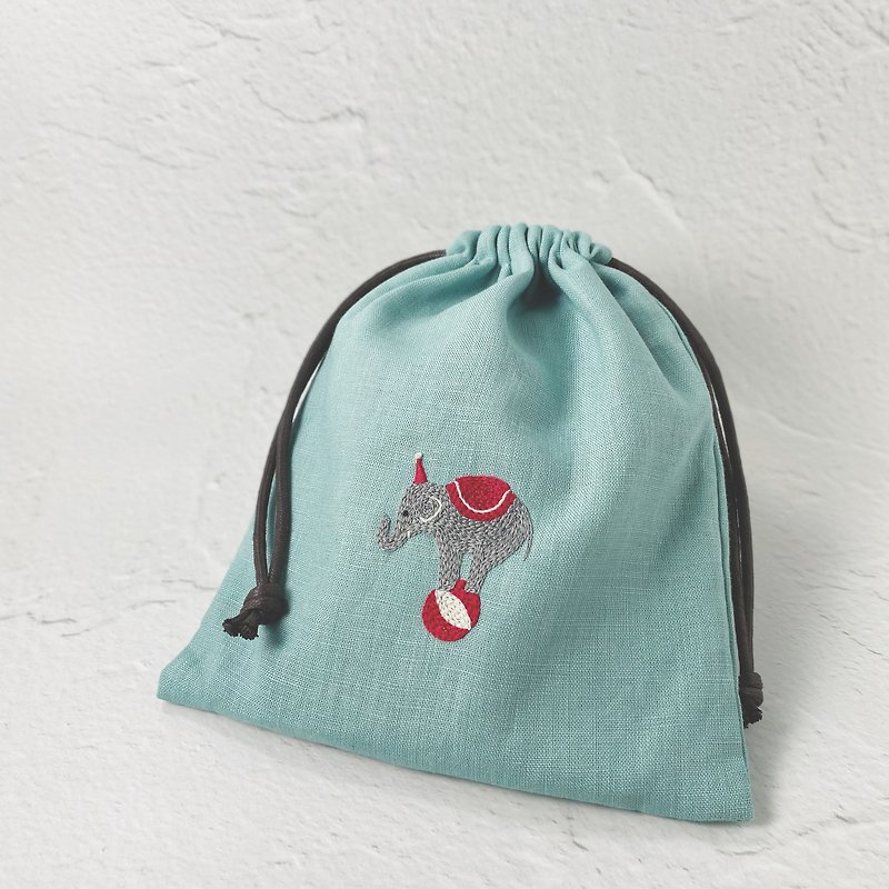 马戏团小象 | 手工刺绣束口袋 - 化妆包/杂物包 - 棉．麻 蓝色