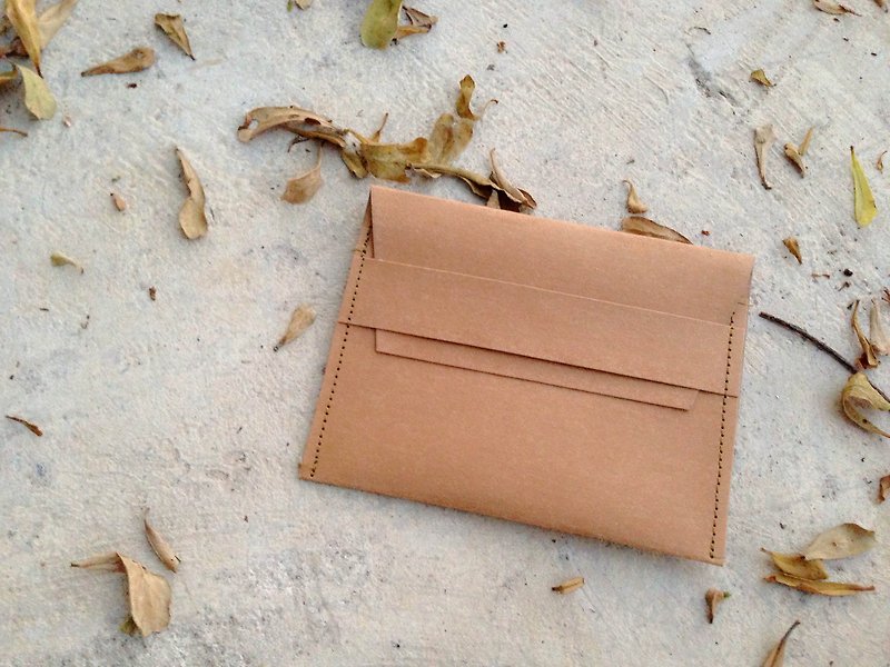 Card case : Kraft paper bag - 皮夹/钱包 - 纸 咖啡色