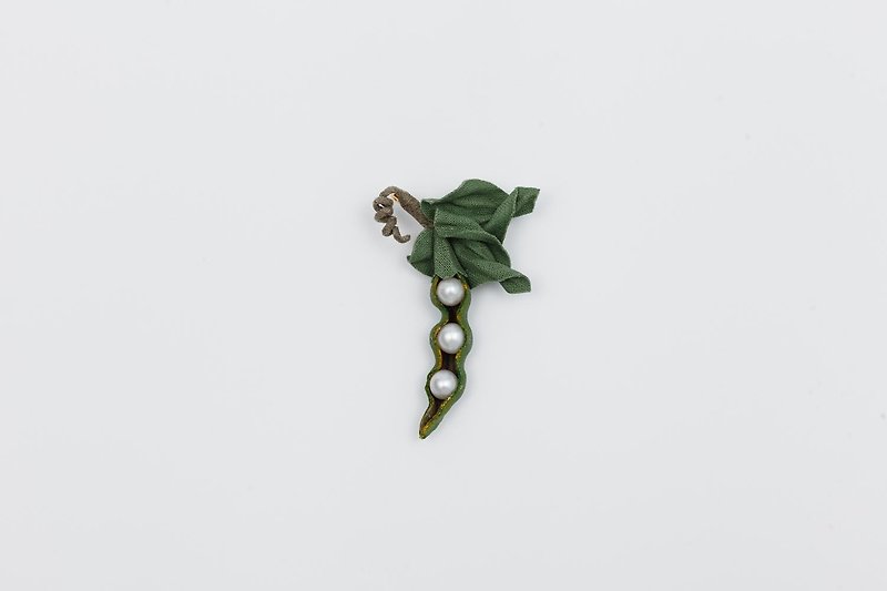 纯手工布艺植物胸针-豆荚(淡水珍珠) 文艺森女礼物定制 - 胸针 - 棉．麻 绿色