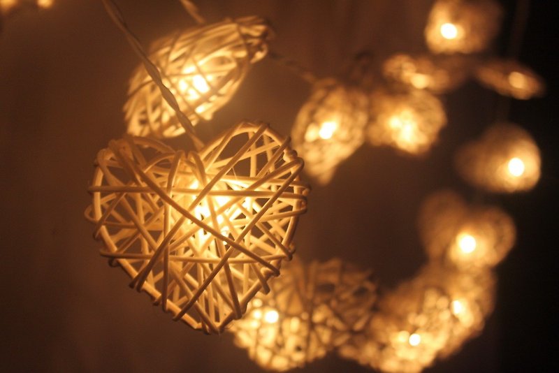 20 White Heart Rattan String Lights for Home Decoration Wedding Party Bedroom Patio and Decoration - 灯具/灯饰 - 其他材质 