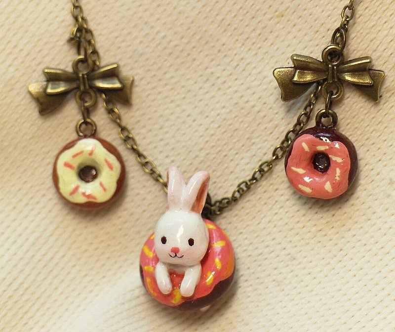 唯一一只 | 甜甜圈小兔子 项链 摆设 吊坠  - 项链 - 粘土 粉红色