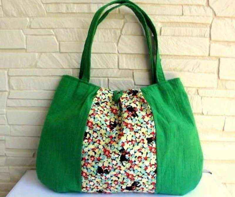 ハーフリネン 猫とお花のふんわりショルダーバッグ＊グリーン - 手提包/手提袋 - 棉．麻 绿色