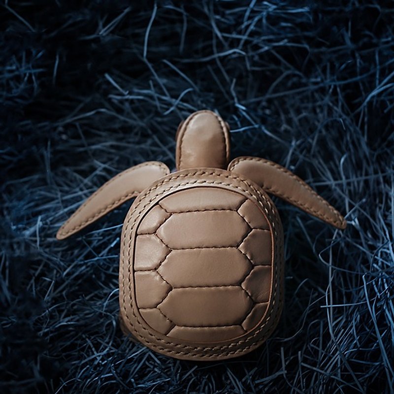 ONE+招牌 限量 海龟 零钱包 植鞣 牛革 海洋 Turtle Bag - 零钱包 - 真皮 咖啡色