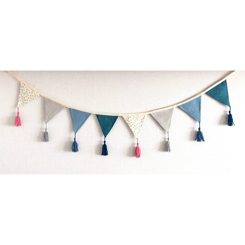 Gray Green Fabric Bunting Banner, Pennant Bunting Flags with Tassel - 墙贴/壁贴 - 亚麻 灰色