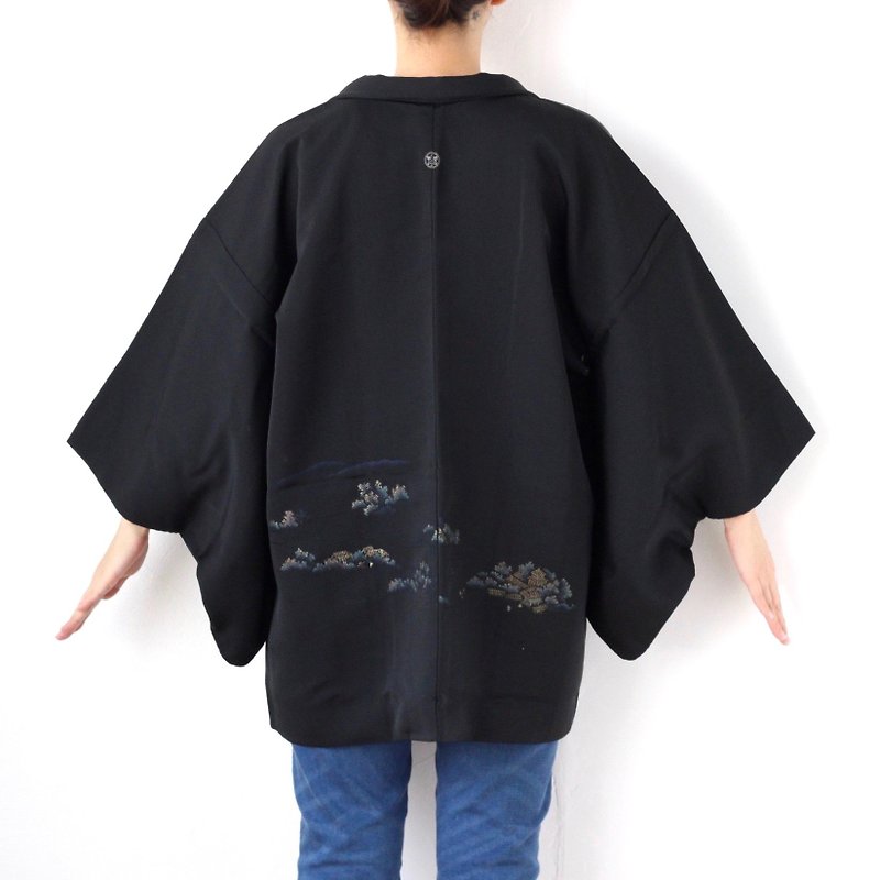 Japanese landscape kimono, Japanese silk kimono, kimono jacket /3897 - 女装休闲/机能外套 - 丝．绢 黑色