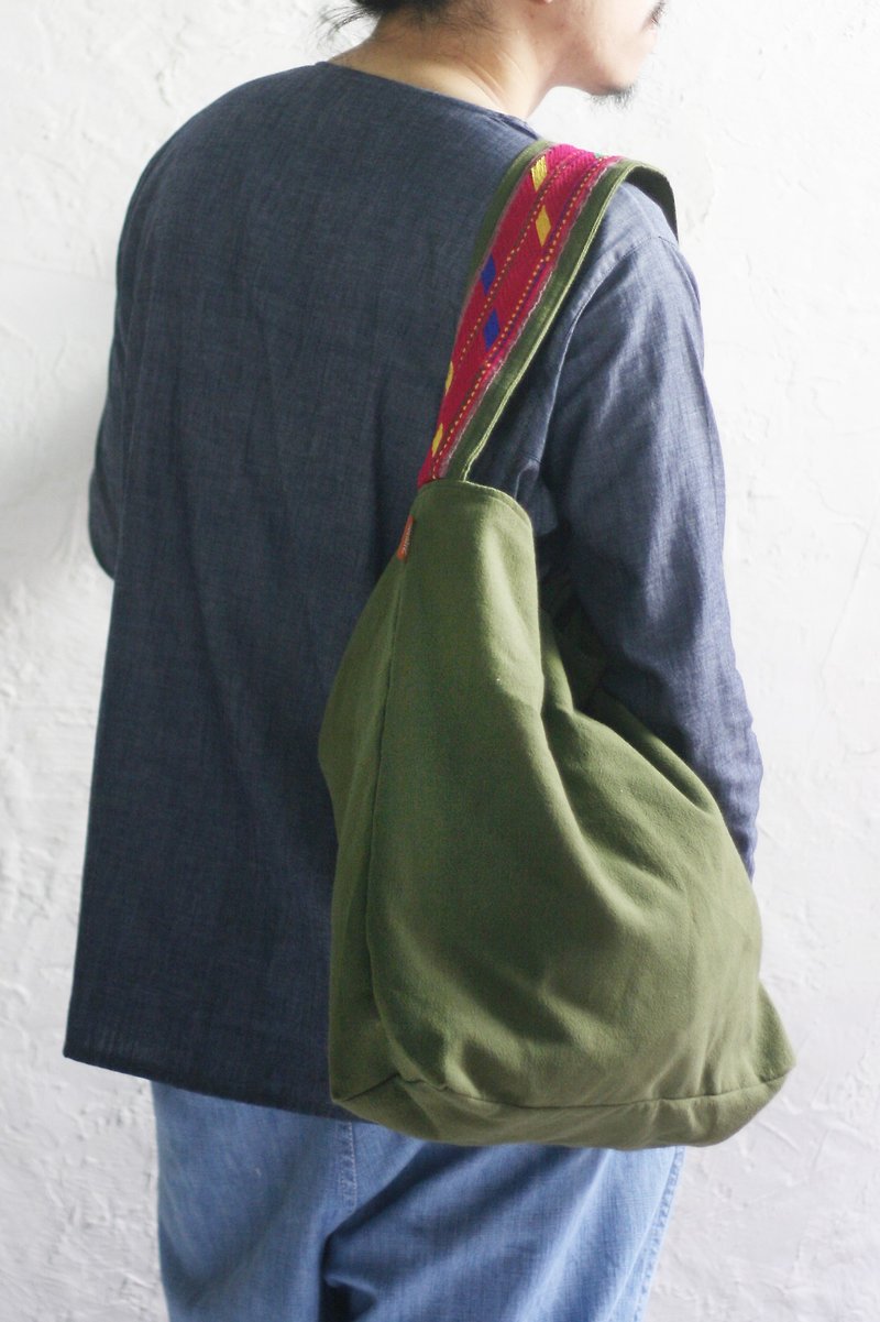 Omake Remake阿富汗刺绣织背带肩背包 - 侧背包/斜挎包 - 棉．麻 绿色