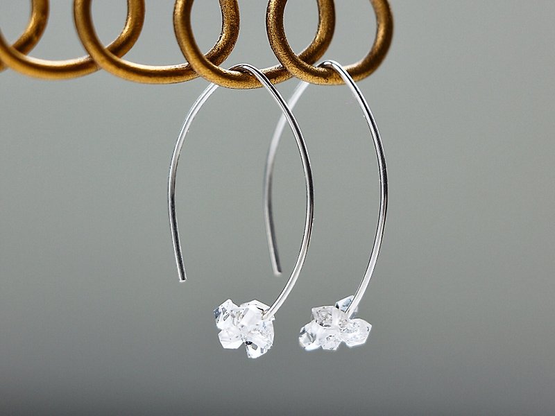 silver925-Herkimerdiamond mini merquise pierced earrings(sterling silver) - 耳环/耳夹 - 宝石 银色