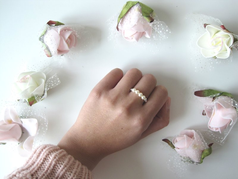 浪漫派女孩 施华洛世奇水晶珍珠 手工指环 / 介指 / 戒指 - 戒指 - 宝石 银色