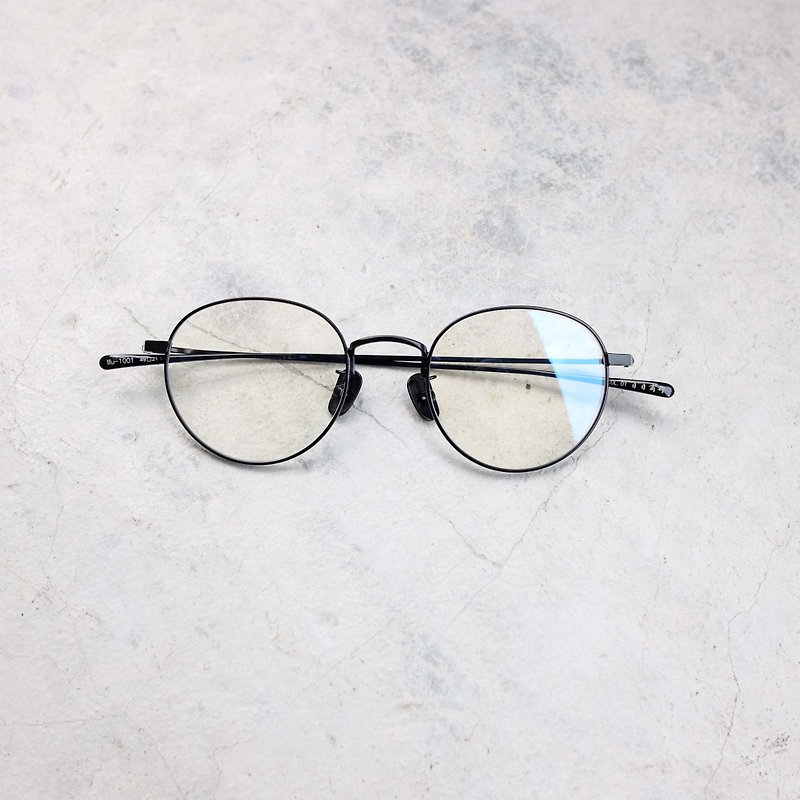 【目目商行】新版纯钛金属轻量框 钛金属鼻垫 亮黑色 - 眼镜/眼镜框 - 其他金属 黑色