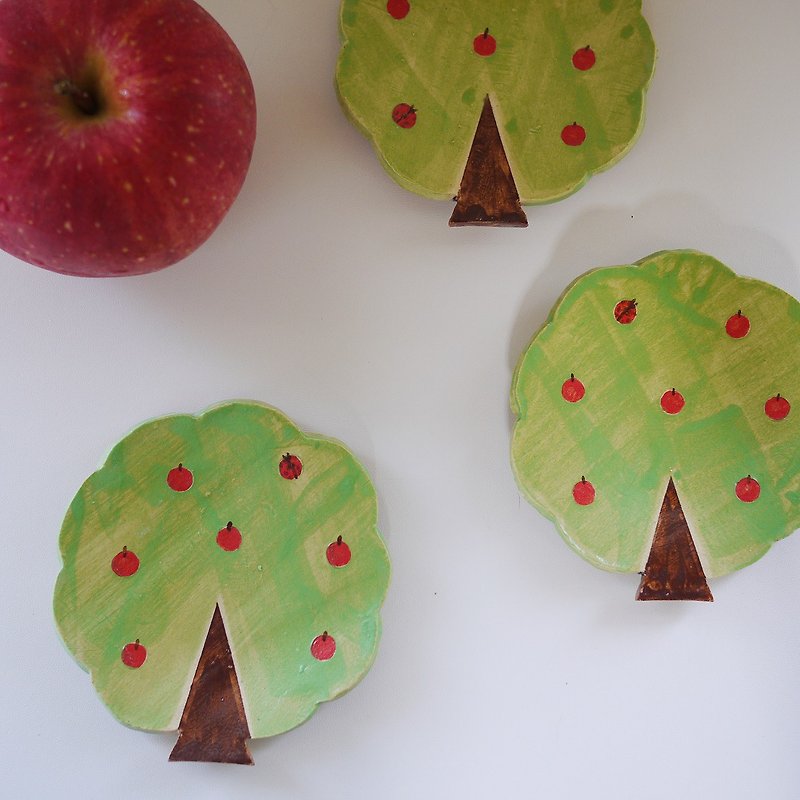 りんごの木の小皿 - 浅碟/小碟子 - 陶 绿色