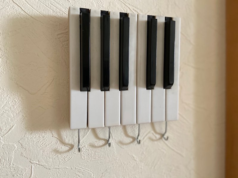 由回收钢琴键制成的钥匙架 - 墙贴/壁贴 - 木头 白色