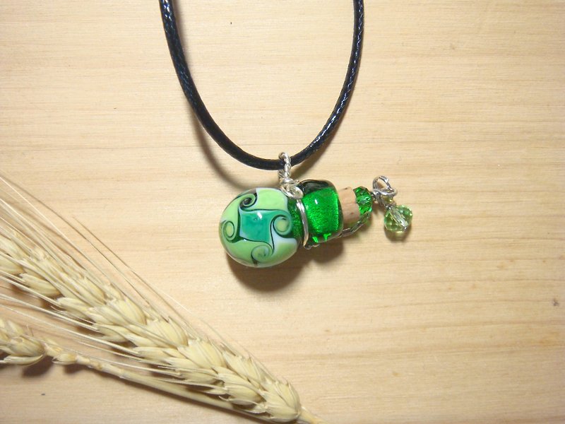 柚子林琉璃 -卷卷风车 -森林绿 -精油瓶 /闻香瓶 项链 (圆瓶) - 项链 - 玻璃 绿色