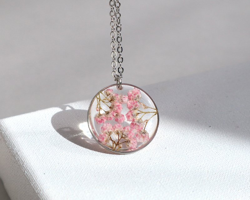 Flower necklace, pink flower, resin jewelry, birthday necklace - 项链 - 树脂 粉红色