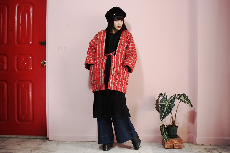[日本制和服](Vintage)日本带回红色格纹铺棉和服外套（はんてん） - 女装休闲/机能外套 - 棉．麻 红色