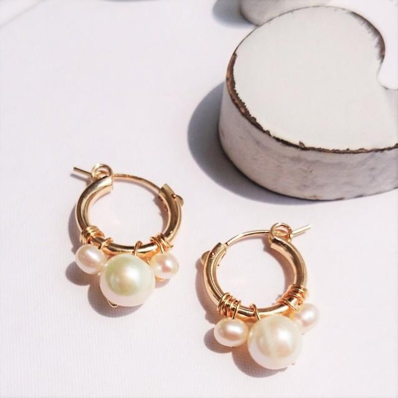 宝石 耳环/耳夹 白色 - 14kgf big pearl bubble pierced earrings