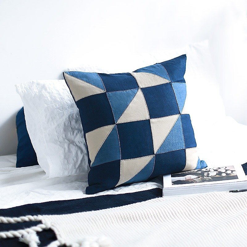 告白 拼布亚麻手工民族复古清新原创北欧新中式设计抱枕靠枕靠垫（含芯） - 枕头/抱枕 - 棉．麻 蓝色