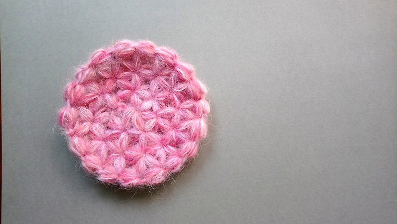 Hand-dyed yarn coaster - 杯垫 - 丝．绢 粉红色