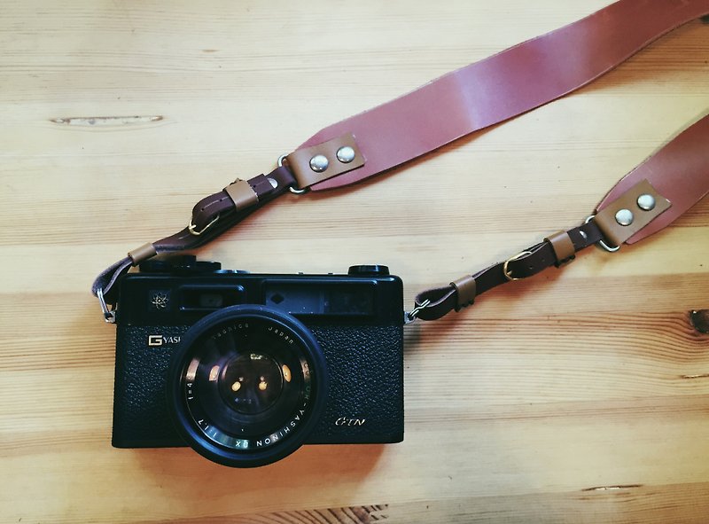 手作皮革 ─ 皮革相机背袋。(挂绳,背袋,背绳,相机绳,相机袋) - 相机 - 真皮 咖啡色
