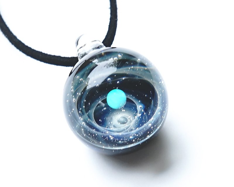 あなただけの１番星 白い渦の世界 オパール 宇宙ガラス - 项链 - 玻璃 蓝色