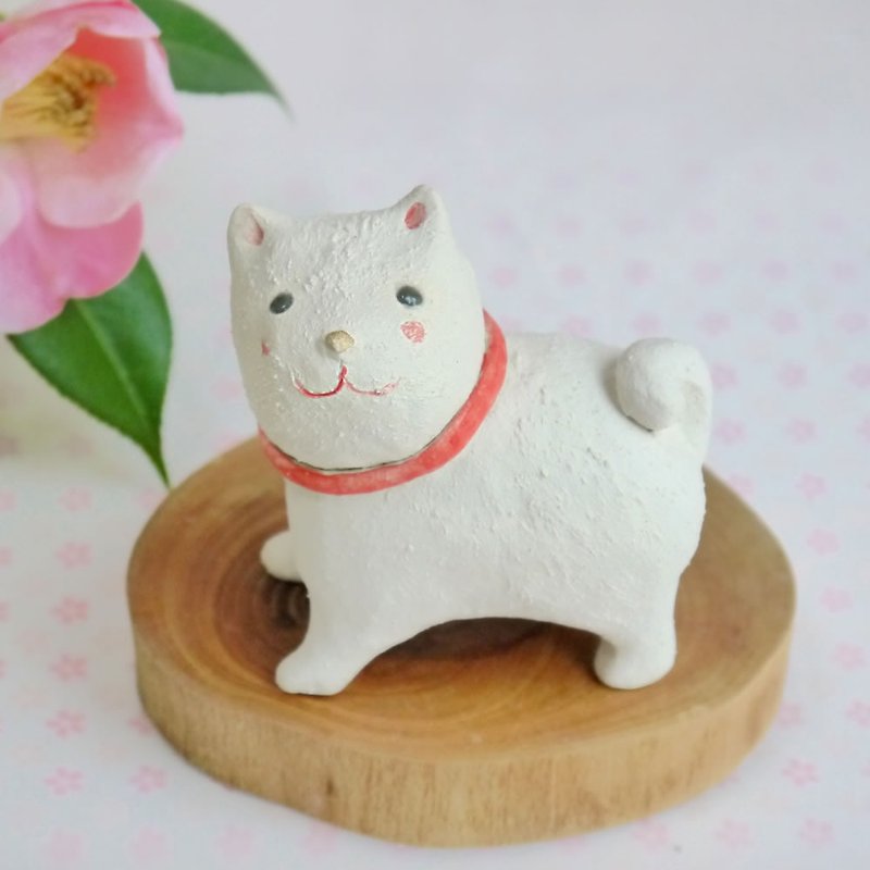 白い犬の陶器の置物　2018年　干支　戌 - 摆饰 - 陶 白色